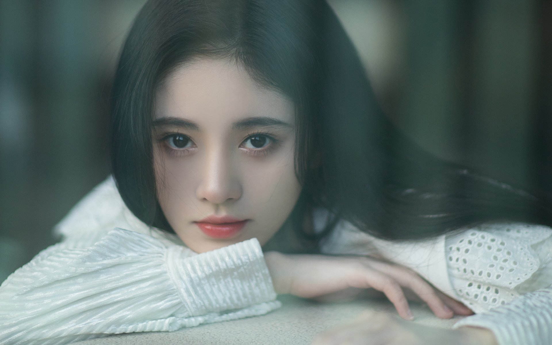 山地极速滑板赛，将速度带入自然美景，滑板山顶速降