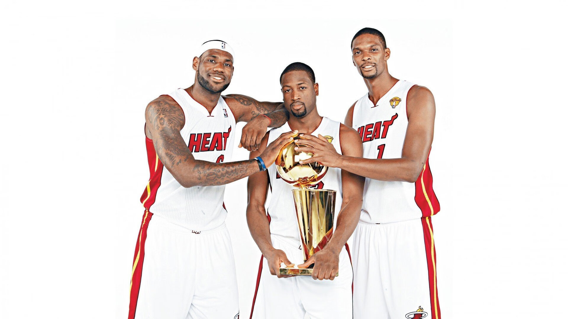 JiuyouAPP下载-拜仁连续庆祝，锁定联赛冠军希望，拜仁连续夺冠